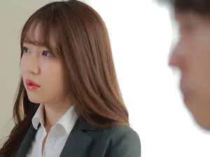 Đụ bím nữ sếp xinh đẹp trong bộ đồ hầu gái